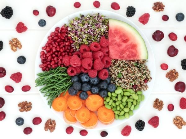 Superfoods a przetworzona żywność: co jest lepsze dla twojego zdrowia?